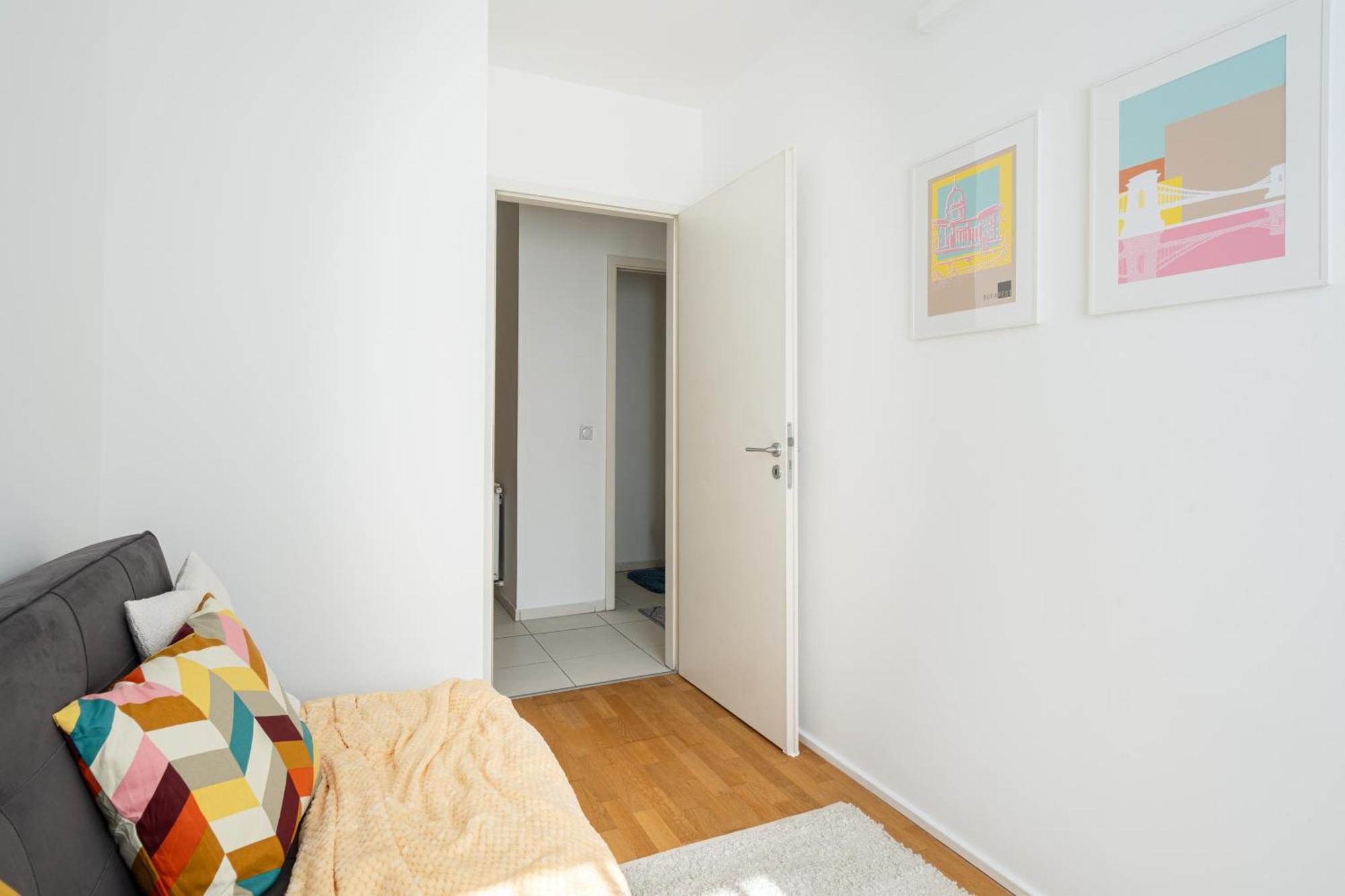 Paulay Private * Budapest
